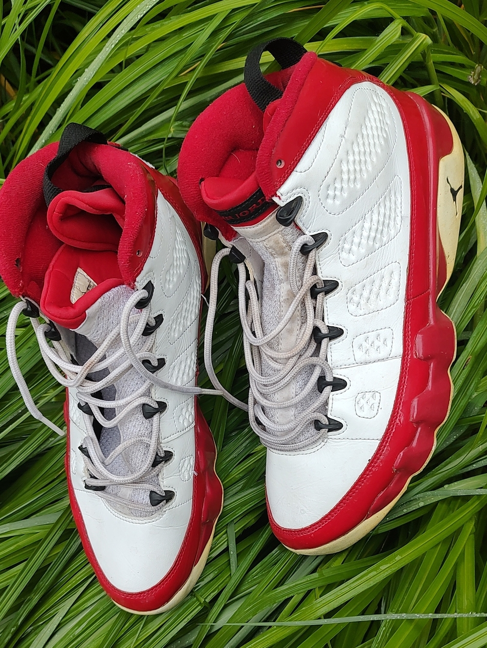 Air Jordan 9 Retro "Gym Red" Sneakers Size 10